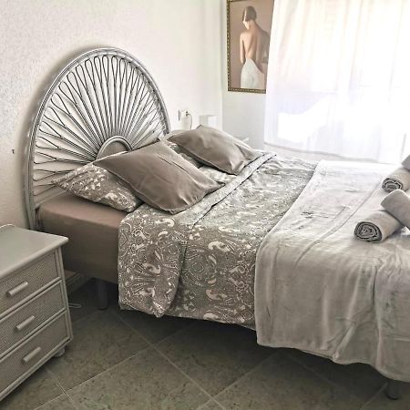 Apartamento Maria Los Locos Torrevieja Bagian luar foto